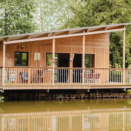 Le Chant Des Oiseaux - Chalet Saint-Lo Exterior photo